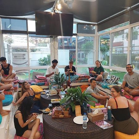 Hostel Lullaby Non-Smoking (Adults Only) Chiang Mai Eksteriør billede